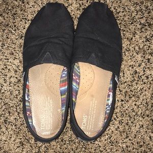 Black toms size 8.5.